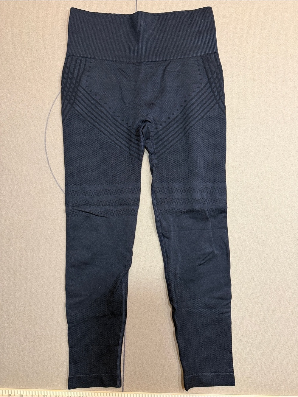 Men’s Black Seamless Performance Joggers
